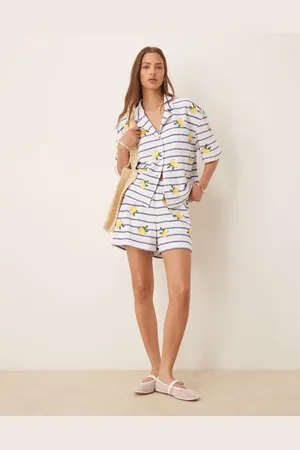 ASOS Pantalones cortos a rayas con bordado de limones de