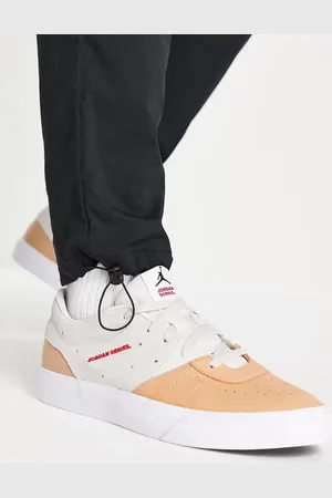 Jordan Zapatillas de deporte color y praliné Series ES Low de -Beis neutro