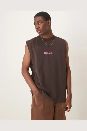 ASOS Camiseta marrón extragrande sin mangas con estampado gráfico deportivo de