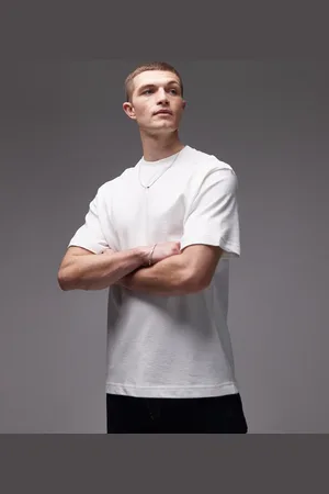 MANGO Camiseta blanca texturizada de corte estándar de