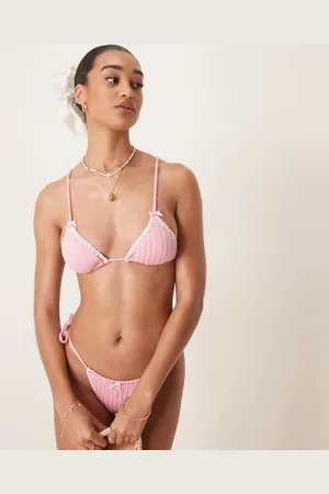 Wild Lovers Top de bikini triangular con ribetes en contraste de croché Coconut Bay de