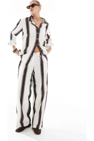 Esmée Pantalones playeros marrones y color crema a rayas holgados exclusivos de Esmee-Marrón