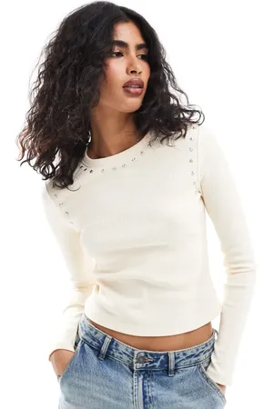 ASOS Top color de manga larga con tachuelas en forma de estrella de -Blanco