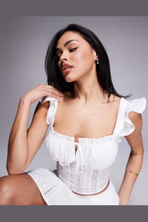 Love Triangle Top corto de estilo mesonera con diseño bordado de (parte de un conjunto)
