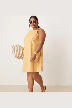 ASOS Vestido corto dorado desestructurado con cuello barco de ASOS DESIGN Curve-Amarillo