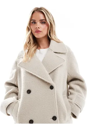 ASOS Chaquetón de bouclé suave de lana sintética de ASOS DESIGN Petite-Beis neutro