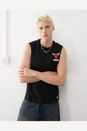 New Era Camiseta negra sin mangas con diseño de los Chicago Bulls de