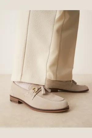 ASOS Mocasines grises con borlas de ante de