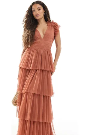 Lace & Beads Vestido de dama de honor largo con volantes escalonados de tul de -Marrón