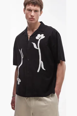 Topman Camisa negra de manga corta con bordado floral de