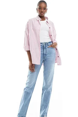 ASOS Vaqueros mom cómodos de corte slim de ASOS DESIGN Tall