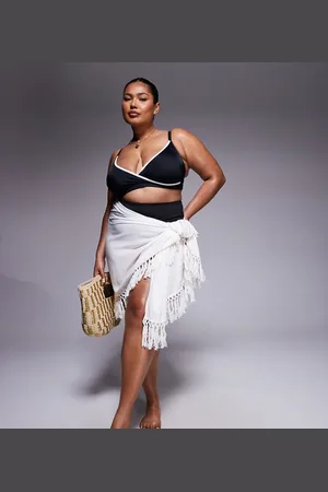 ASOS Pareo playero con flecos de ASOS DESIGN Curve