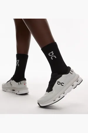 On Running Zapatillas de deporte negras y blancas Cloudzone Performance All Day de ON-Gris