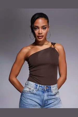River Island Body asimétrico con detalle de adorno de