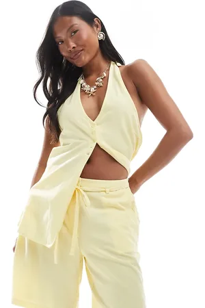 VERO MODA Pantalones cortos amarillo tenue con lazada en la cintura de (parte de un conjunto)