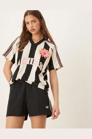 adidas Pantalones cortos negros con 3 rayas de croché de