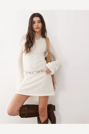 Reclaimed Vestido playero corto color con mangas acampanadas de croché de -Blanco