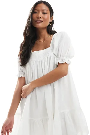 Miss Selfridge Vestido de corte amplio de voile de