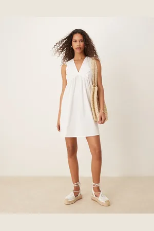 JDY Vestido corto con detalles de bordado inglés de