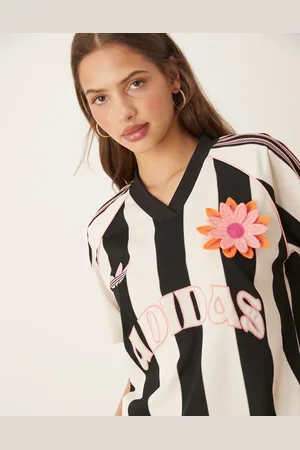 adidas Camiseta negra y blanca a rayas extragrande de estilo fútbol de -Negro