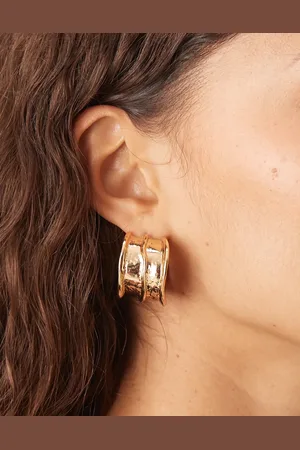 Accessorize Pendientes de aro dorados anchos con diseño de ondas de
