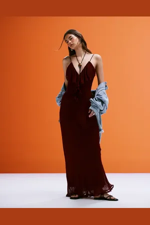 MANGO Vestido largo con volantes en la parte delantera de -Rosa