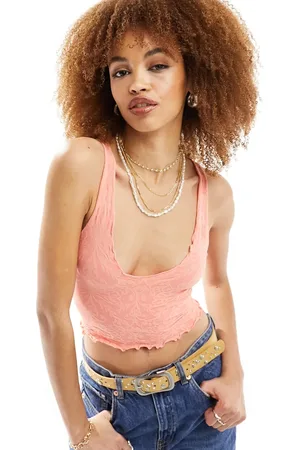 Free People Top corto color coral tostado de tirantes con bordes ondulados de -Rosa