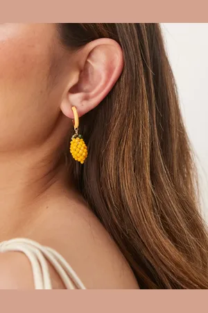 ASOS Pendientes de aro amarillos con colgantes de limones pequeños de cuentas de