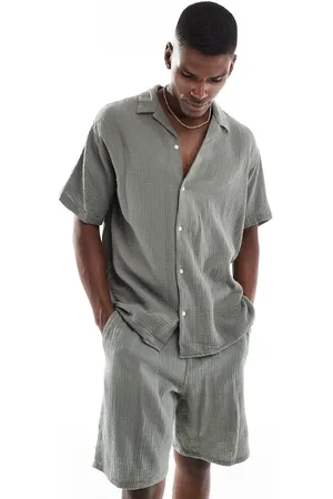 JACK & JONES Conjunto verde de pantalones cortos y camisa con cuello de solapas de tejido texturizado de