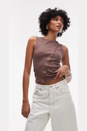 Topshop Top marrón sin mangas con tapeta de botones asimétrica de
