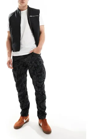 G-Star Pantalones cargo negros de corte tapered estándar con estampado de camuflaje Rovic de