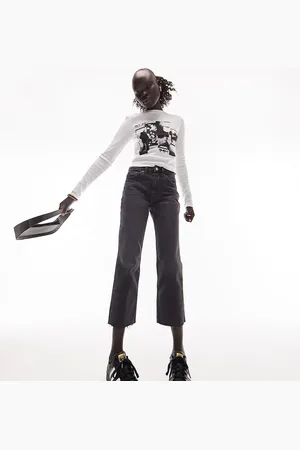 Topshop Vaqueros negros de talle medio y corte recto con bajos sin rematar de