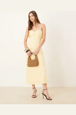 Pretty Lavish Vestido lencero largo amarillo con pecho de chifón en contraste de