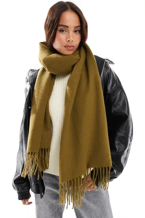 ASOS Bufanda verde guisante con flecos de tejido supersuave de