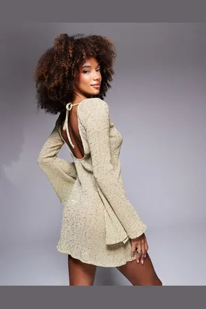 ASOS Vestido corto con mangas ángel y espalda baja de lentejuelas de
