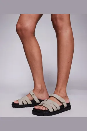 Simmi London Sandalias color topo estilo mules con diseño de tiras Adelle de SIMMI London-Neutro