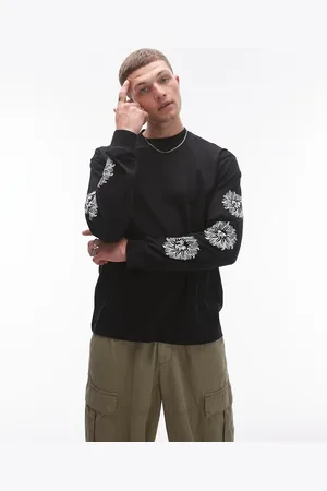 Topman Camiseta negra extragrande de manga larga con estampado de soles en las mangas de
