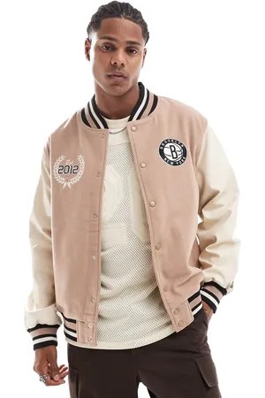 New Era Chaqueta universitaria con logo de - neutro