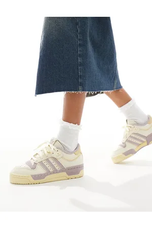 adidas Zapatillas de deporte color crema y lilas Rivalry 86 Low de