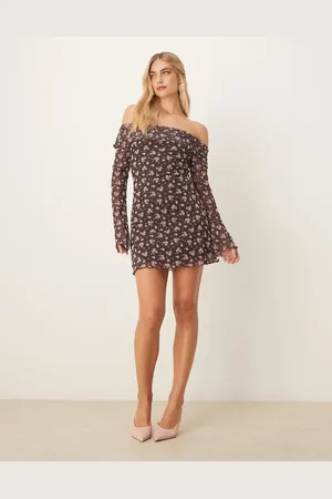 ASOS Vestido corto con escote Bardot y patrón flocado de