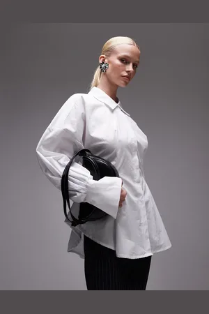 ASOS Camisa blanca con detalle de hebilla trasera que marca la cintura de popelina de