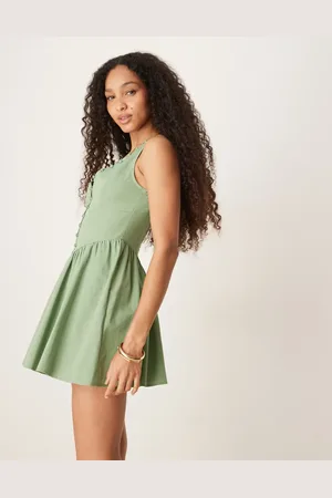ASOS Vestido corto abotonado con cuello de pico y cintura baja de