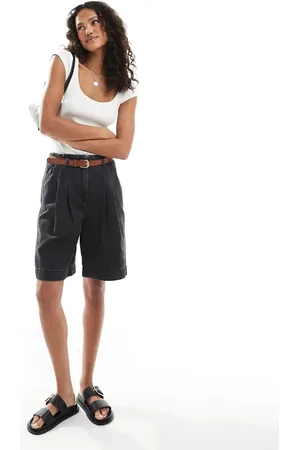 ASOS Pantalones cortos vaqueros negros estilo bermudas de