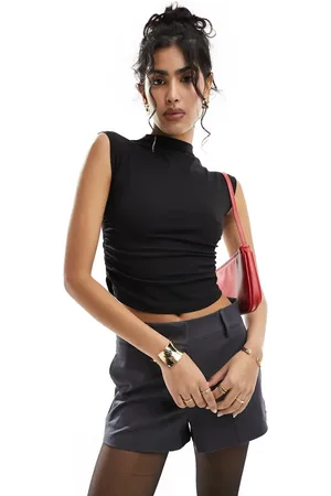 New Look Top apagado sin mangas con lateral fruncido de