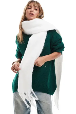 ASOS Bufanda invernal con flecos de punto mullido de