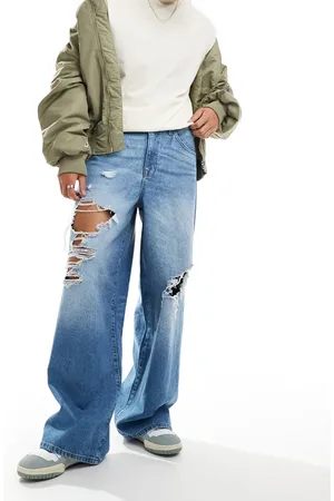 ASOS Vaqueros azul lavado muy rasgados de corte superholgado de