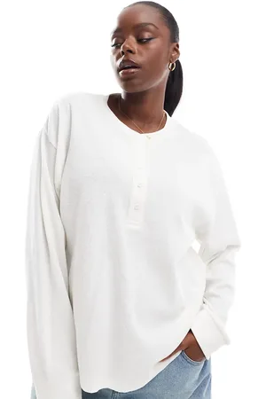 ASOS Camiseta color extragrande de manga larga con cuello panadero de tejido gofrado de ASOS DESIGN Curve-Blanco