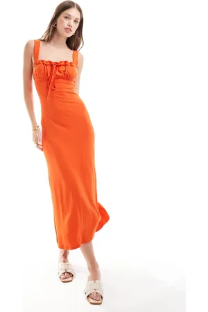 ASOS Vestido midi de tirantes con pecho fruncido y lazada delantera de