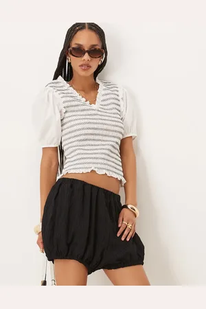 ASOS Pantalones cortos negros bombachos a rayas texturizadas de