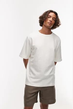 ARKET Camiseta blanca extragrande de tejido grueso de bouclé de